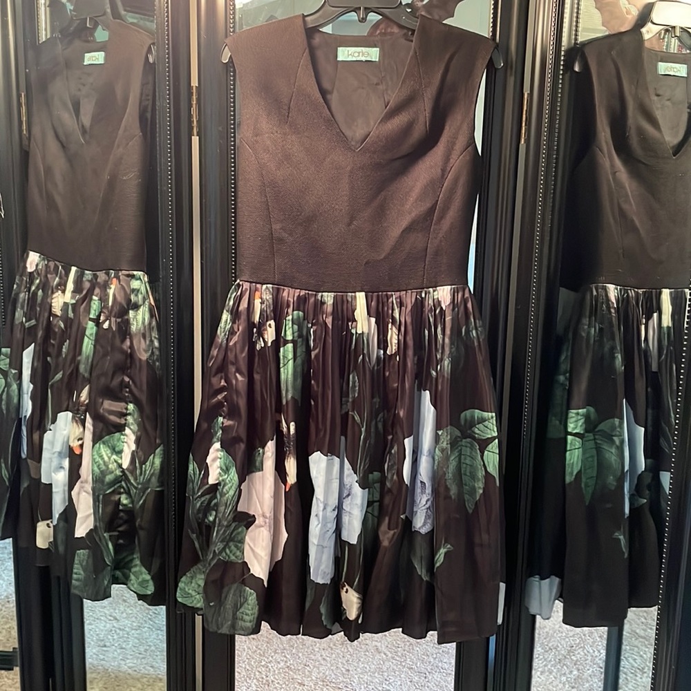 🌸Black Floral Skirt A-line Dress